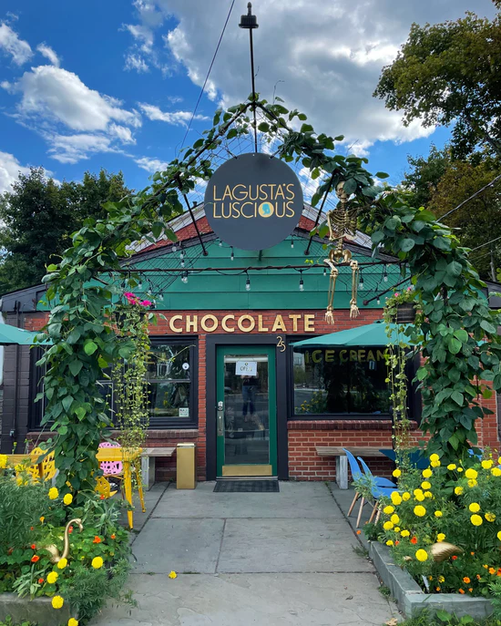 leaf arch leading into lagusta's luscious chocolate shop